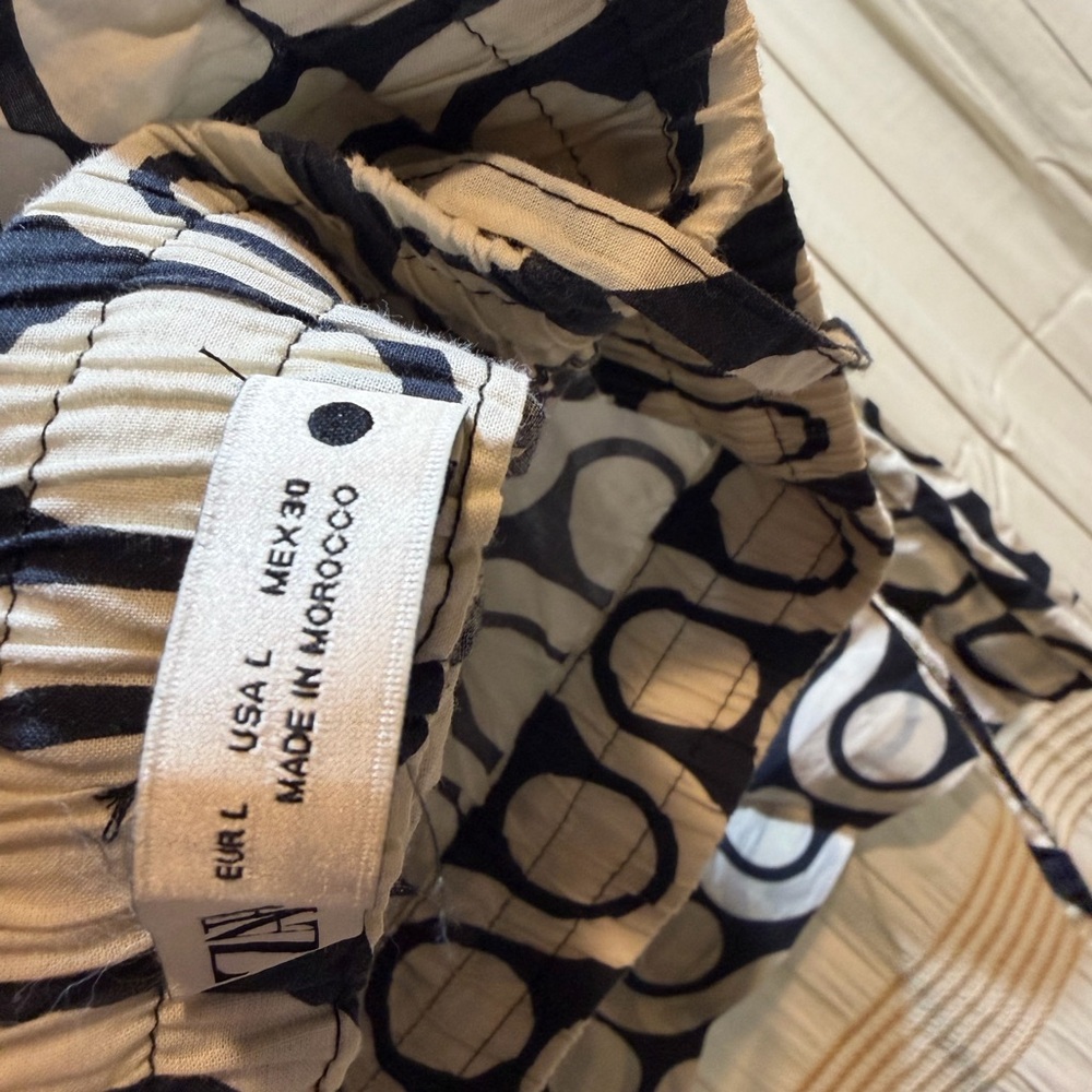 Zara Black & Cream Geometric Button-Up Top and Draw String Pants Set - Picture 3 of 3